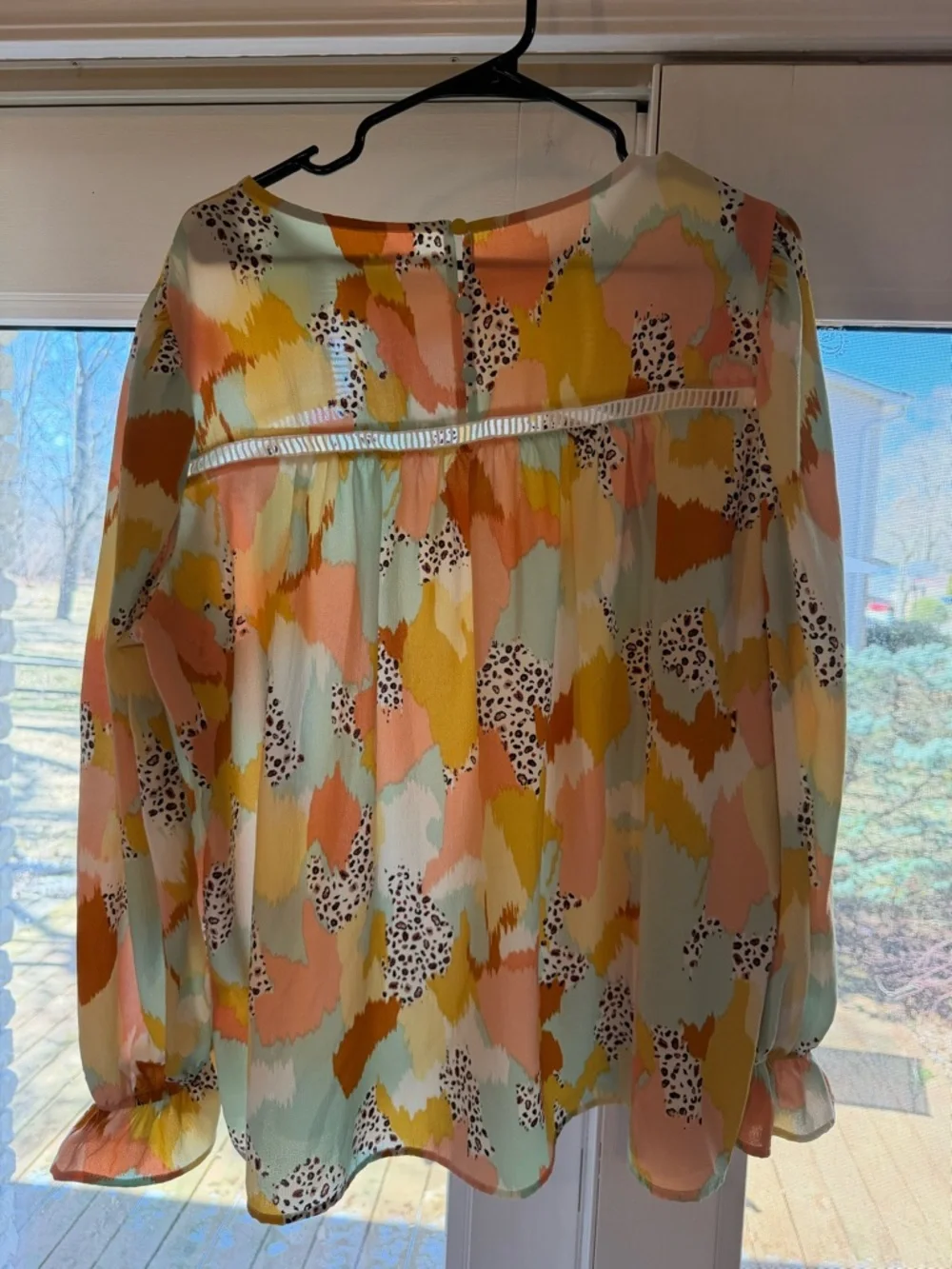 Springtime Blouse! Fun colors! - Picture 2 of 3
